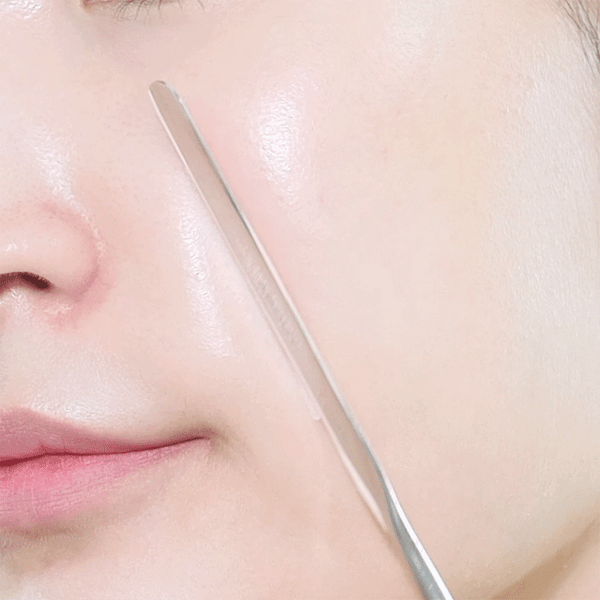 About Tone Makeup Spatula alternate view
