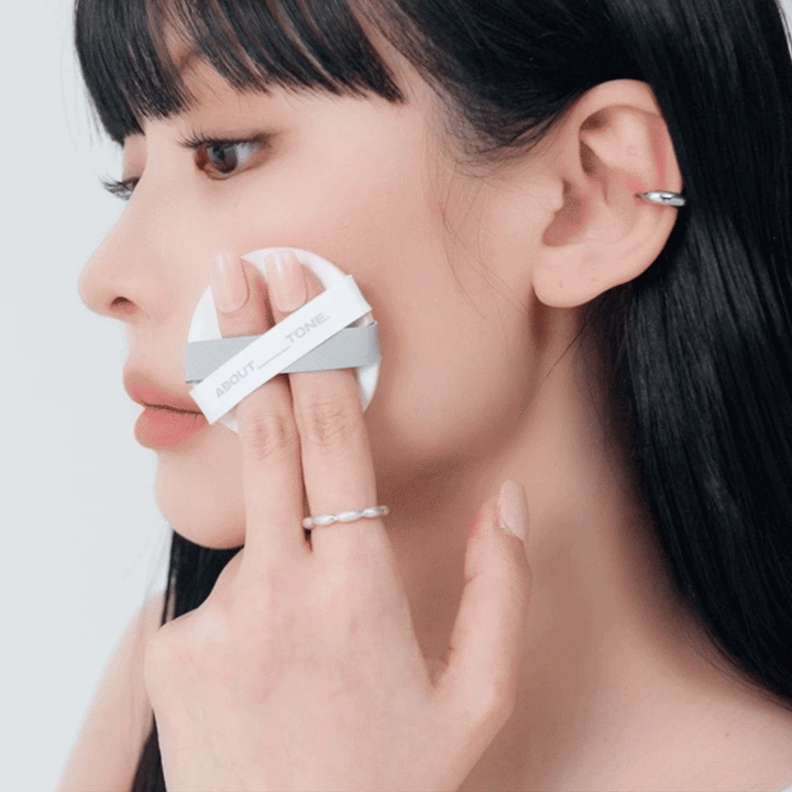 About Tone Skin Layer Fit Cushion